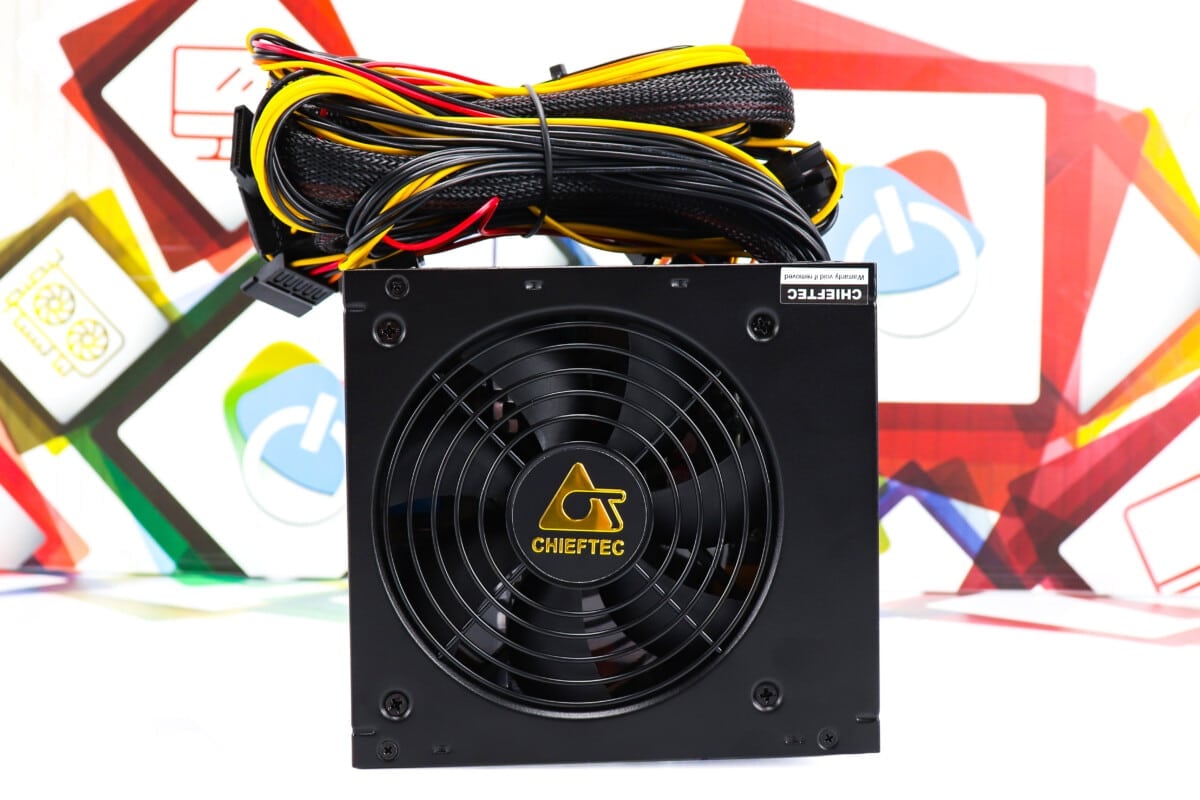 Napojna jedinica Chieftec Core BBS-700S 700W 80+ Gold - Slika 2