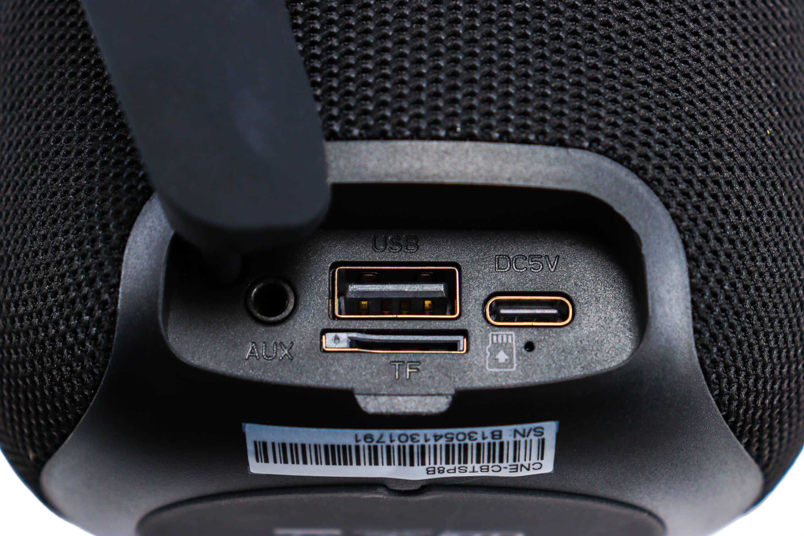 Bluetooth zvučnik Canyon BSP-8 10W crni - Slika 5