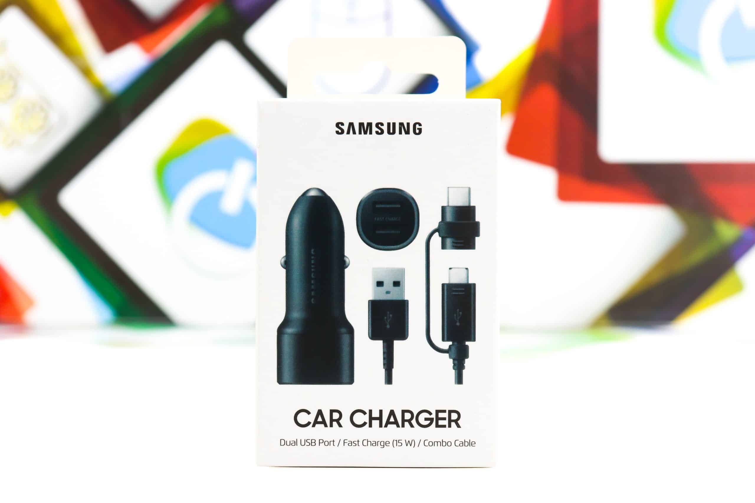Auto punjač Samsung 2x USB-A 15W sa kablom