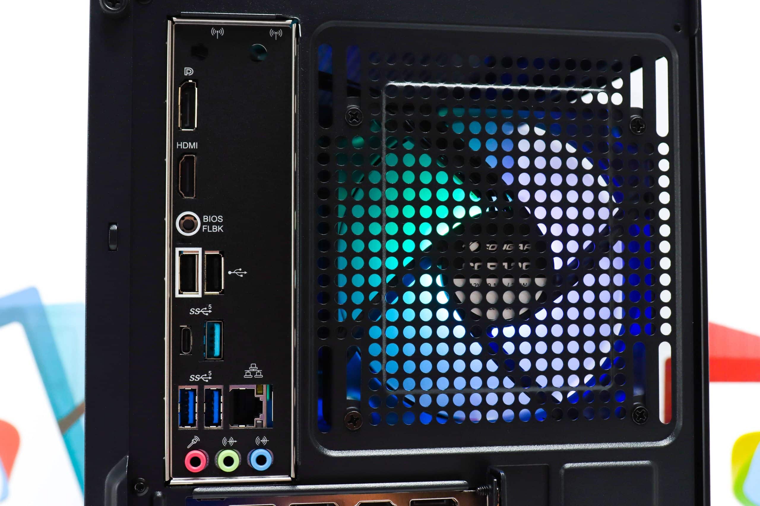 Gaming PC Airface Pure Pro-01 R5 7600X RX 7600 500GB SSD 16GB DDR5 - Slika 6