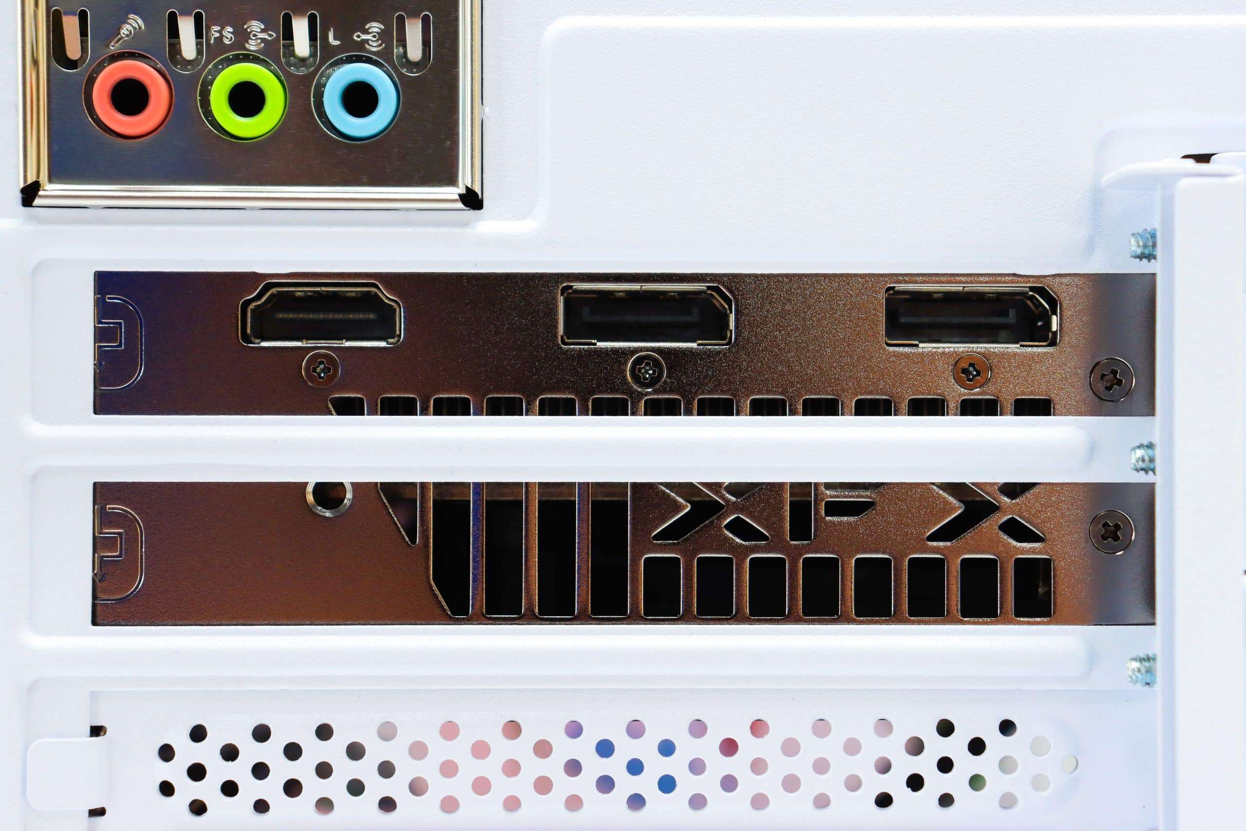 Gaming PC Cougar FV150-06 R7 5700X RX 9060 1TB SSD 32GB DDR4 - Slika 6