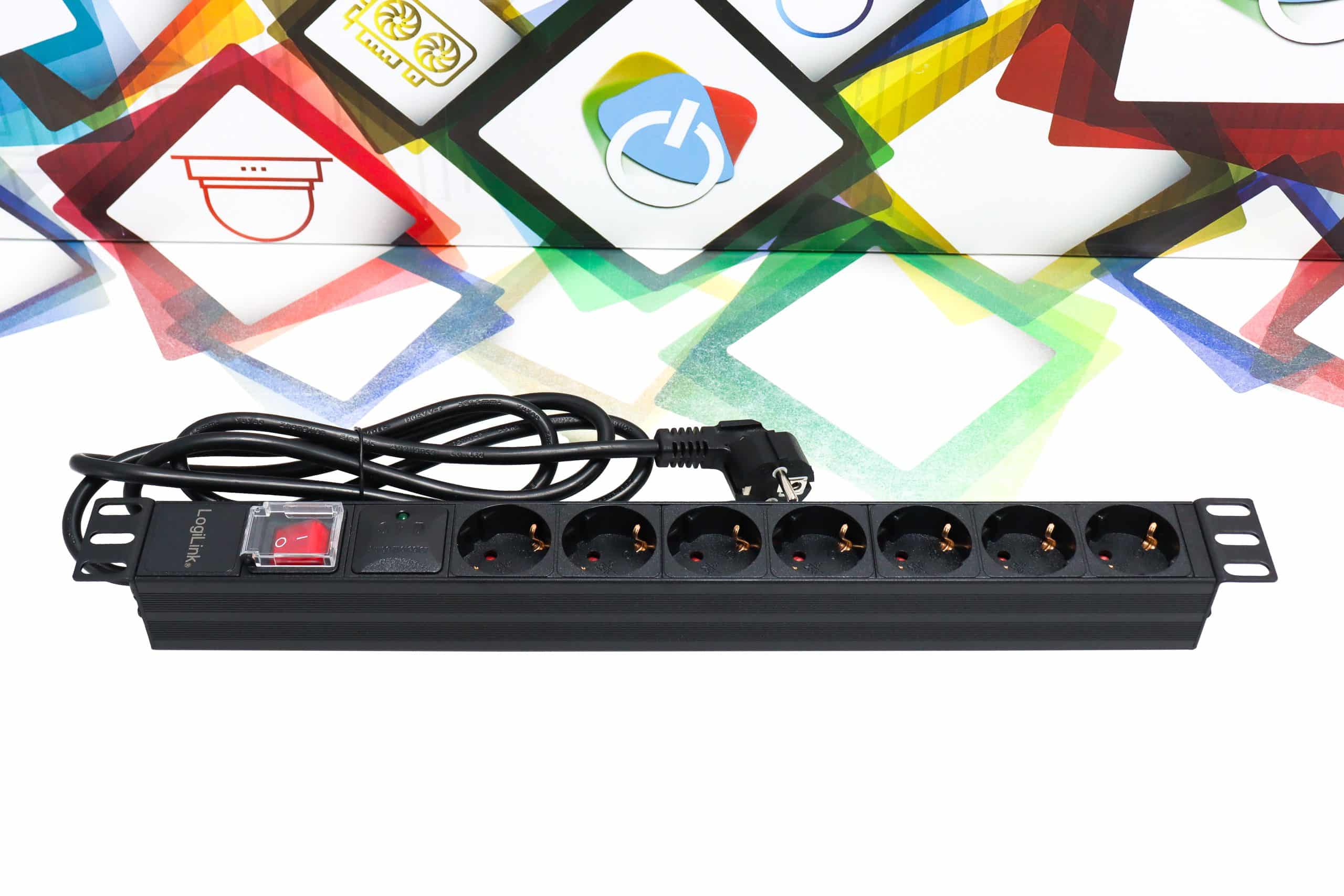 Produžni kabal sa zaštitom rack ugradbeni LogiLink PDU7C01 utičnica 1,5m