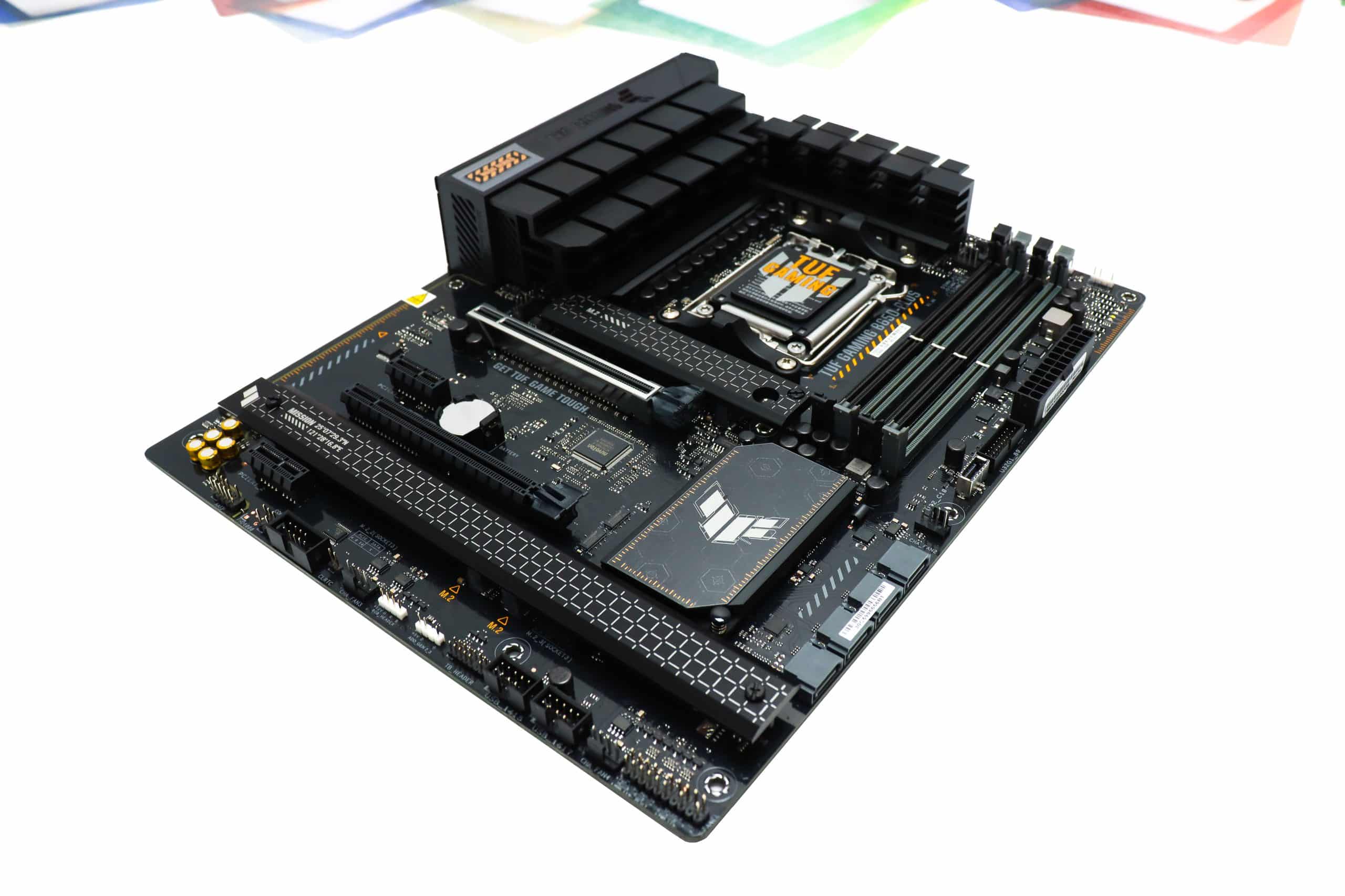 Matična ploča Asus TUF B650-Plus DDR5 AM5 - Slika 5